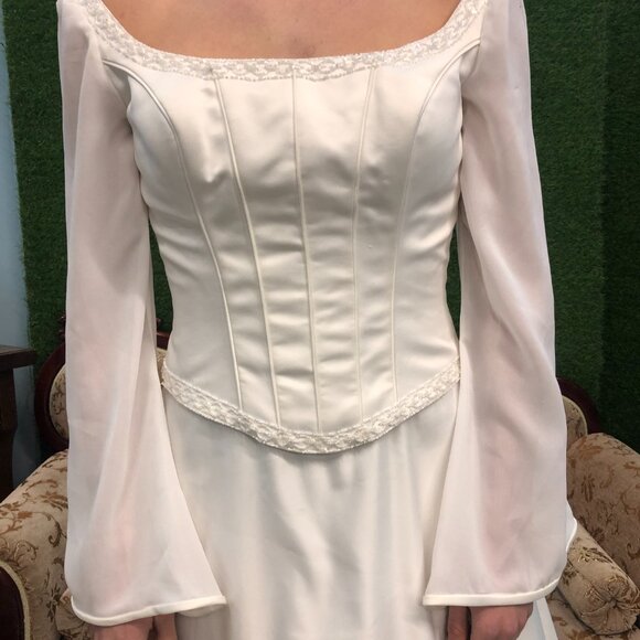 Bridgerton Wedding Dress, BELL LONG SLEEVE, Square Scoop Neck, Aline Ballgown - Picture 7 of 15